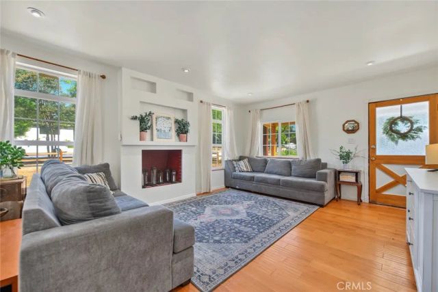 321 N Cataract, San Dimas, CA 91773