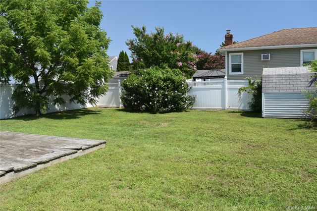253 Forest Avenue, Massapequa, NY 11758