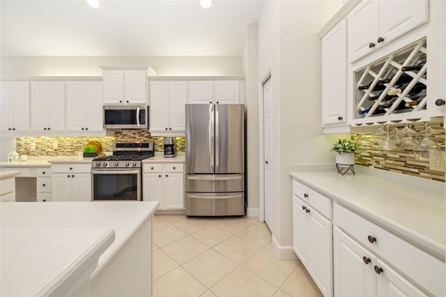 646 FOGGY MORN LANE, Bradenton, FL 34212