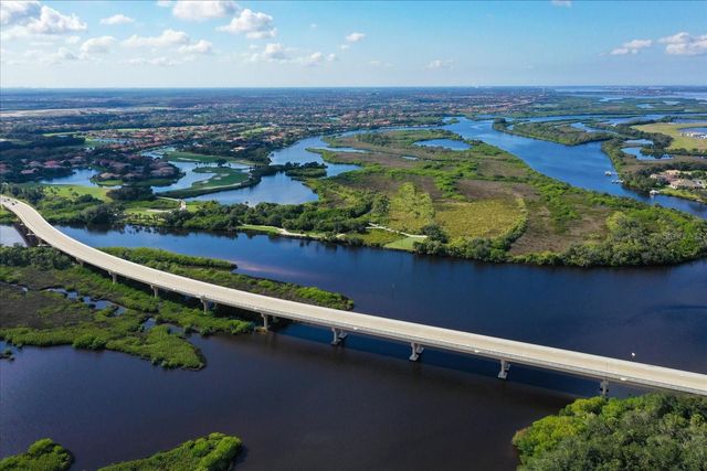 646 FOGGY MORN LANE, Bradenton, FL 34212