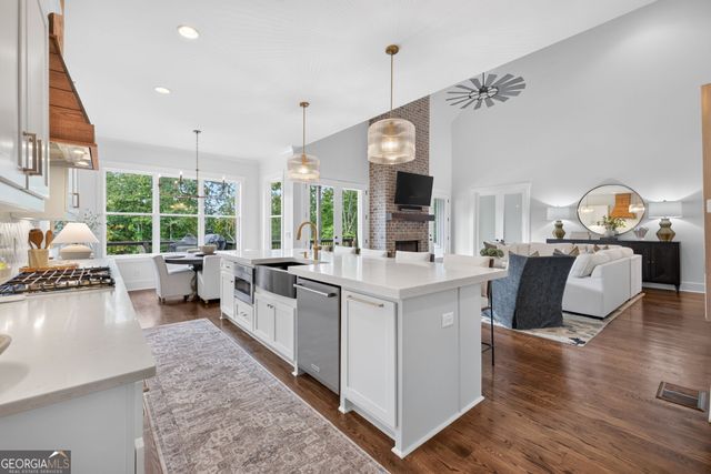 2218 Shoal Creek Road, Buford, GA 30518