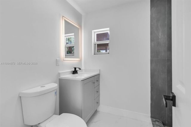 1660 W 26th St, Riviera Beach, FL 33404
