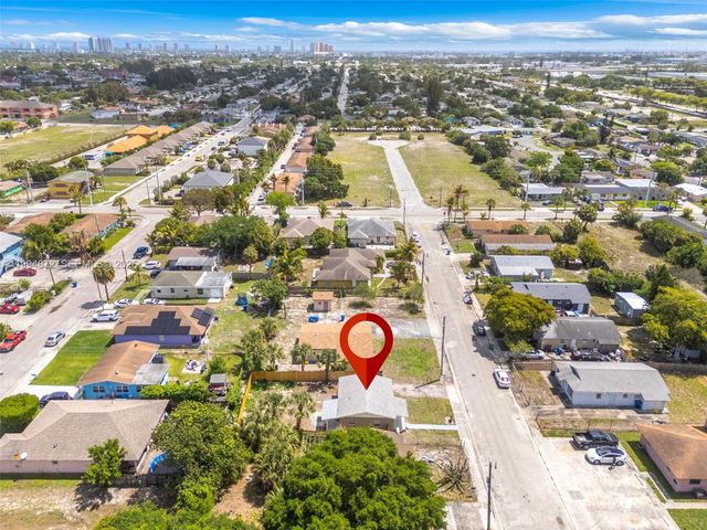 1660 W 26th St, Riviera Beach, FL 33404