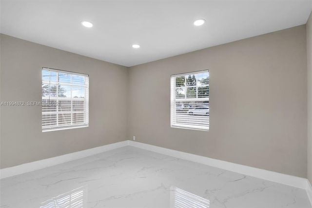 1660 W 26th St, Riviera Beach, FL 33404