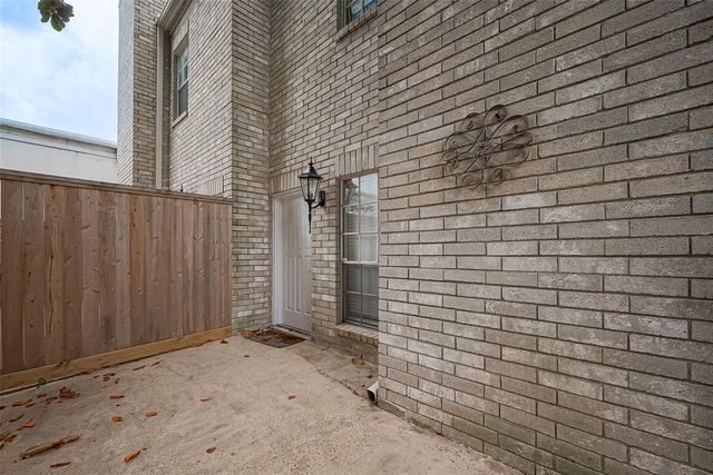 4001 Tanglewilde Street 1402, Houston, TX 77063