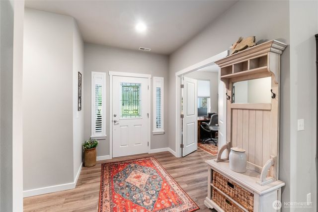 14528 Bingham Avenue E, Tacoma, WA 98446