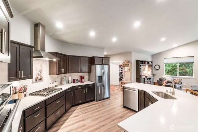 14528 Bingham Avenue E, Tacoma, WA 98446