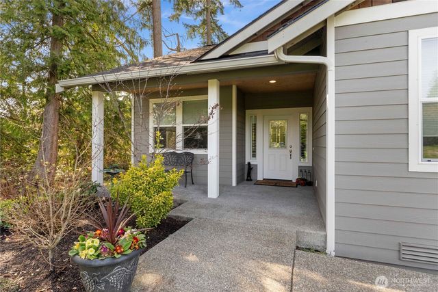 14528 Bingham Avenue E, Tacoma, WA 98446