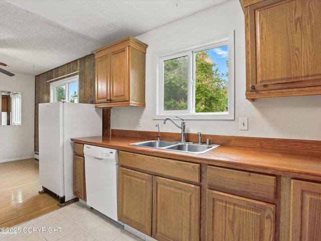 9801 Whitefish Circle, Anchorage, AK 99515