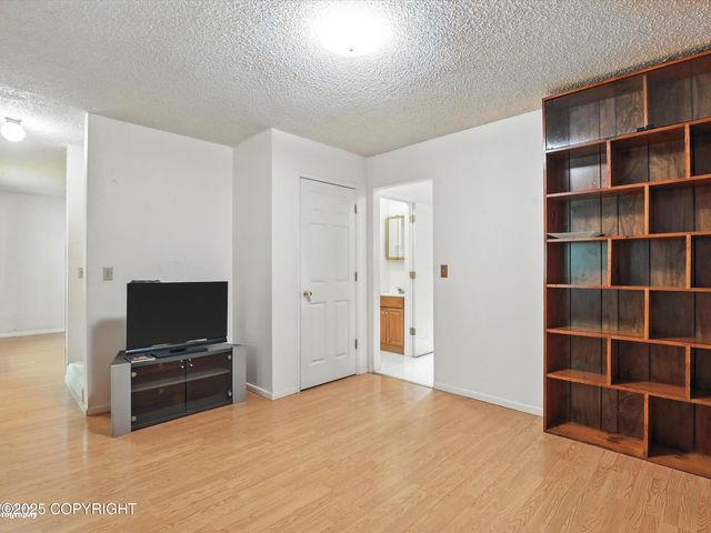 9801 Whitefish Circle, Anchorage, AK 99515