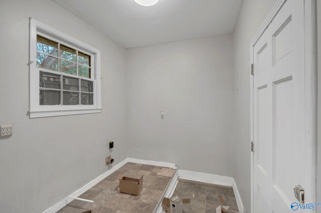 2515 Gladstone Drive NE, Huntsville, AL 35811