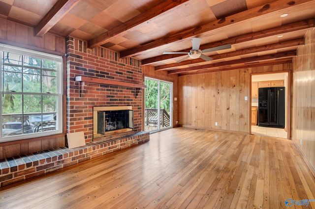 2515 Gladstone Drive NE, Huntsville, AL 35811