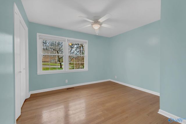 2515 Gladstone Drive NE, Huntsville, AL 35811