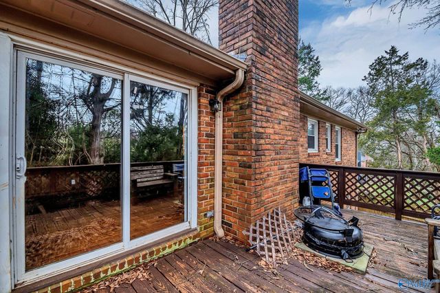 2515 Gladstone Drive NE, Huntsville, AL 35811