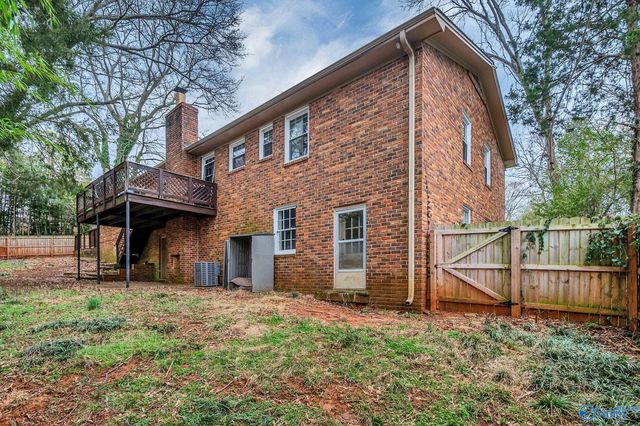 2515 Gladstone Drive NE, Huntsville, AL 35811