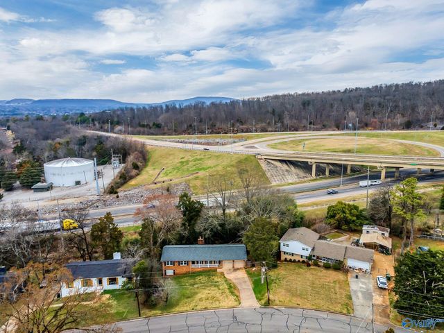 2515 Gladstone Drive NE, Huntsville, AL 35811