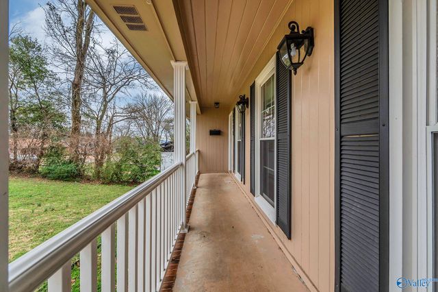 2515 Gladstone Drive NE, Huntsville, AL 35811