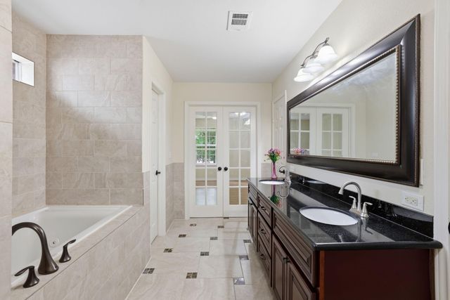 14314 N Cashel Oak Drive, Houston, TX 77069