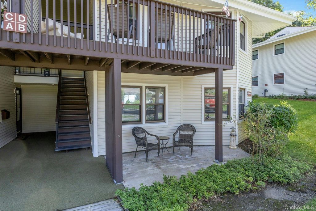 34 Warwick Place B, Yorktown Heights, NY 10598 — photo 3
