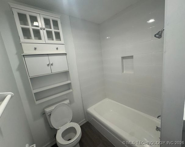 2422 E 59th Court 4, Tulsa, OK 74105