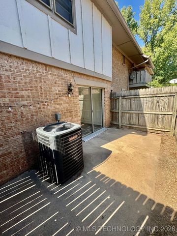 2422 E 59th Court 4, Tulsa, OK 74105