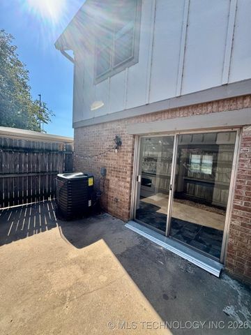 2422 E 59th Court 4, Tulsa, OK 74105