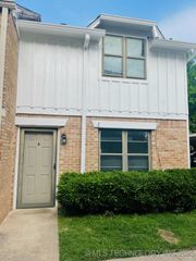 2422 E 59th Court 4, Tulsa, OK 74105