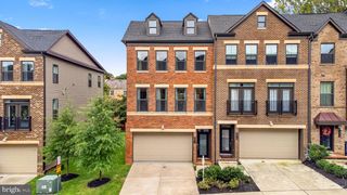 9271 WOOD VIOLET CT, Fairfax, VA 22031