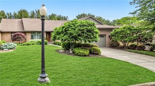 3721 Mercedes Place 10, Canfield, OH 44406