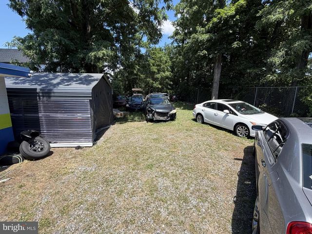 2722 SHERMAN AVE, Camden, NJ 08105