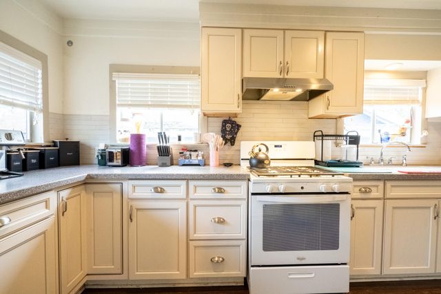 419 NW D Street, Grants Pass, OR 97526