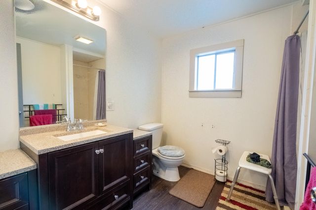 419 NW D Street, Grants Pass, OR 97526
