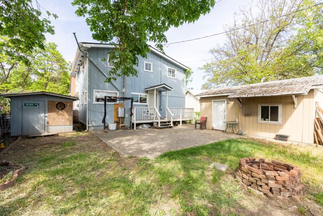 419 NW D Street, Grants Pass, OR 97526