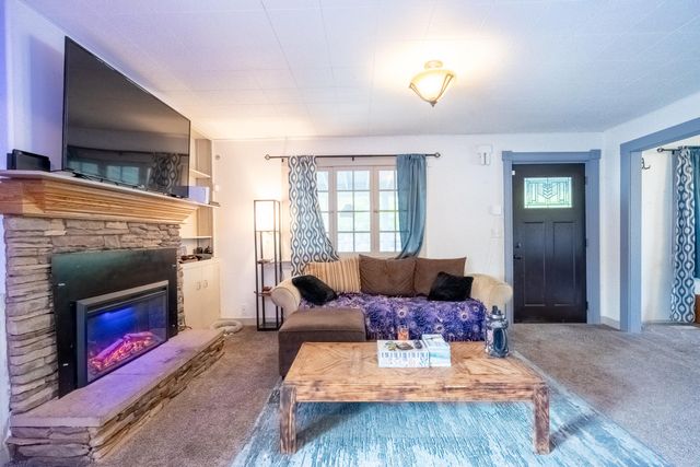 419 NW D Street, Grants Pass, OR 97526