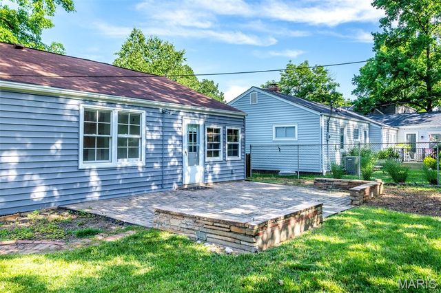 1008 Woodgate Drive, Kirkwood, MO 63122