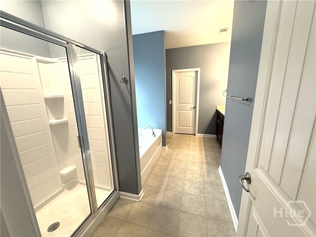 16 Millwood Lake Drive, Savannah, GA 31407