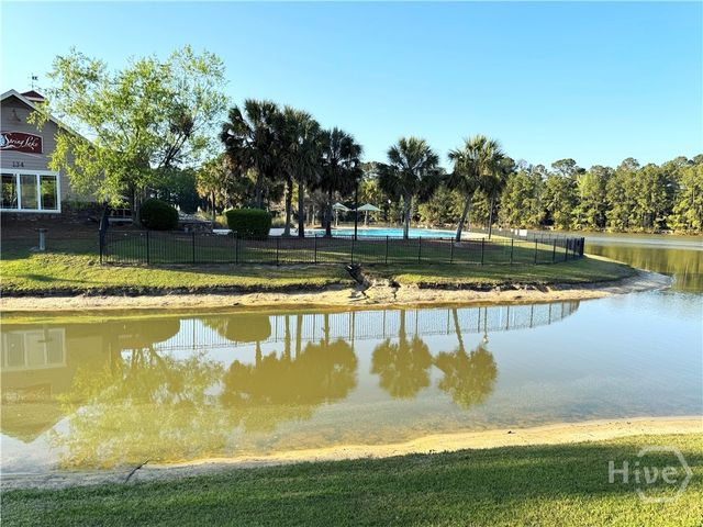 16 Millwood Lake Drive, Savannah, GA 31407