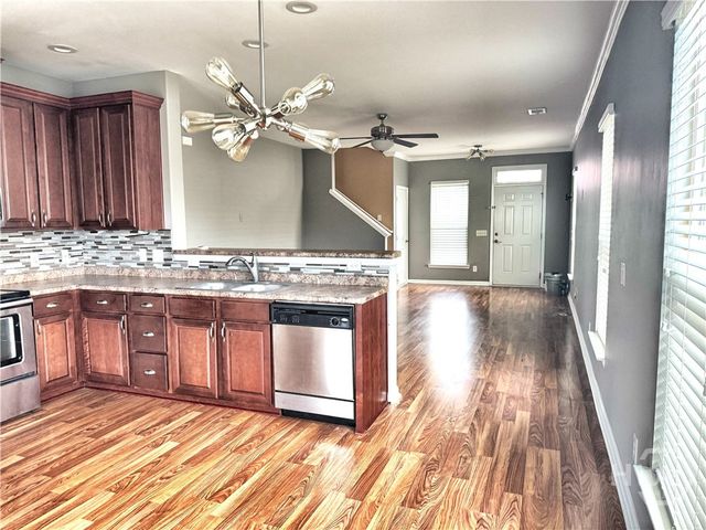 16 Millwood Lake Drive, Savannah, GA 31407