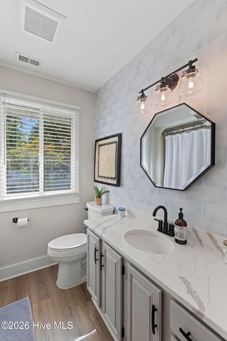 216 Hickory Lane, Hampstead, NC 28443