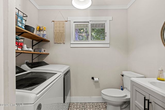 216 Hickory Lane, Hampstead, NC 28443