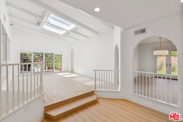 5496 Katherine Avenue, Sherman Oaks, CA 91401