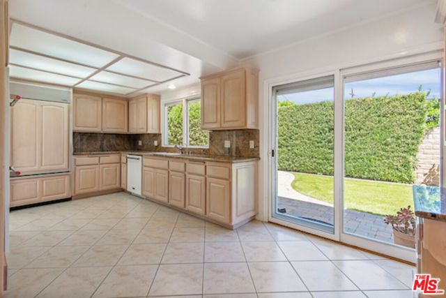 5496 Katherine Avenue, Sherman Oaks, CA 91401