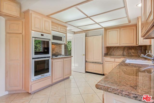5496 Katherine Avenue, Sherman Oaks, CA 91401