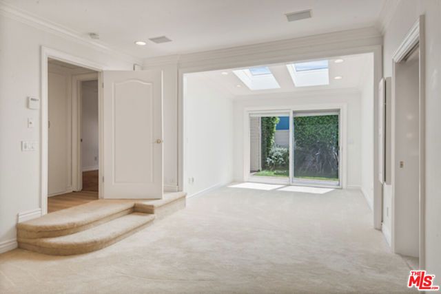 5496 Katherine Avenue, Sherman Oaks, CA 91401