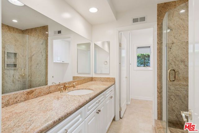 5496 Katherine Avenue, Sherman Oaks, CA 91401