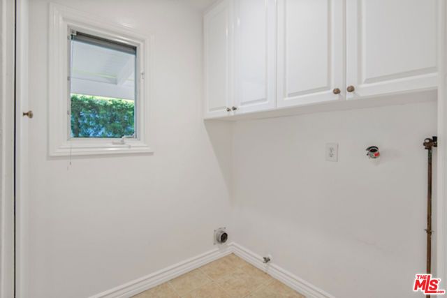 5496 Katherine Avenue, Sherman Oaks, CA 91401