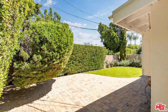 5496 Katherine Avenue, Sherman Oaks, CA 91401