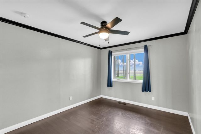 1644 County Road 200 Road, Seymour, IL 61875