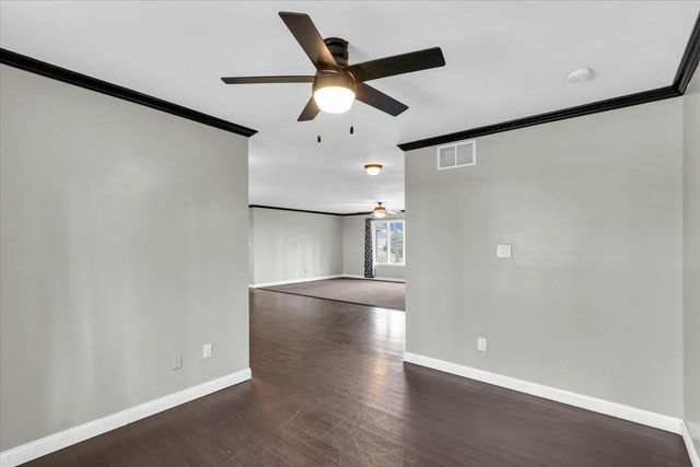 1644 County Road 200 Road, Seymour, IL 61875