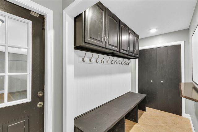 1644 County Road 200 Road, Seymour, IL 61875